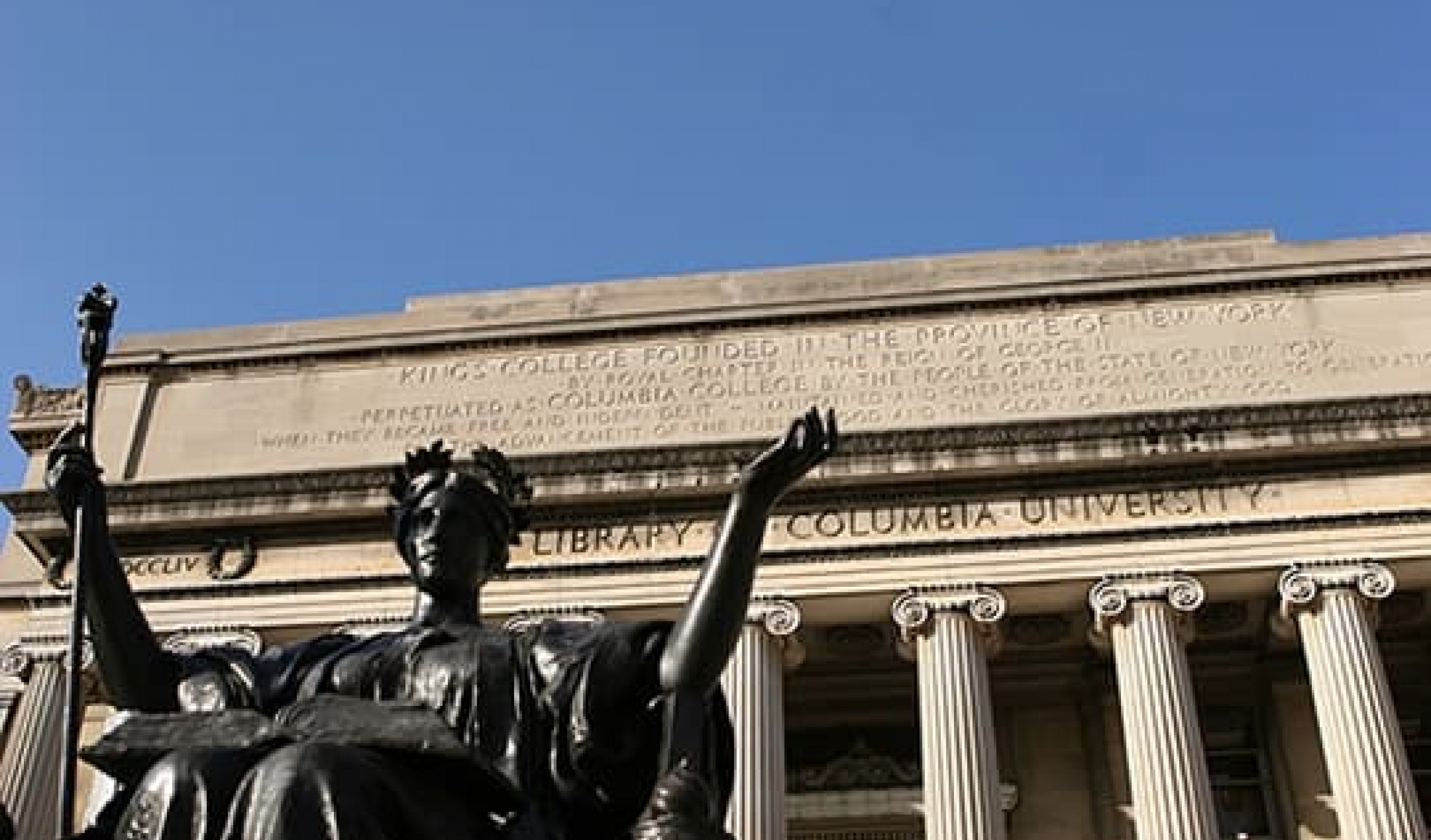 Alma Mater in front of Low Library